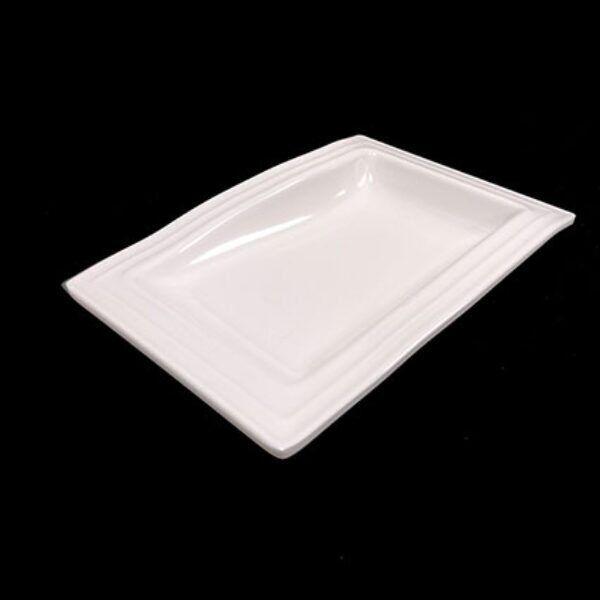 20.3cm / 8" White Plastic Rectangular Plate (6pcs) @ £3.80 + vat each