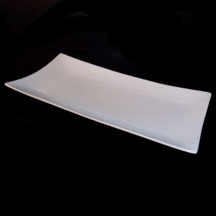 35.6cm / 14" Curved Textured Rectangular Plate (Vitrified)