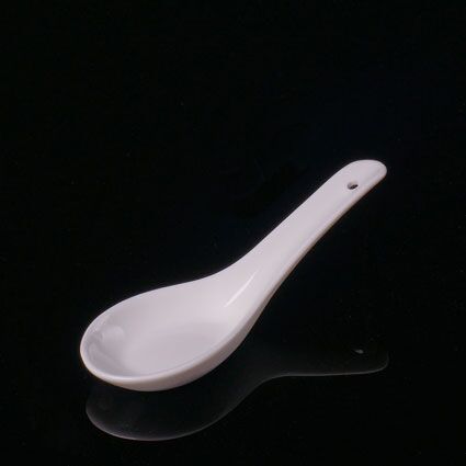 13.3cm / 5.25" Cameo Chinese Spoon (60pcs) @ £0.77 + vat each