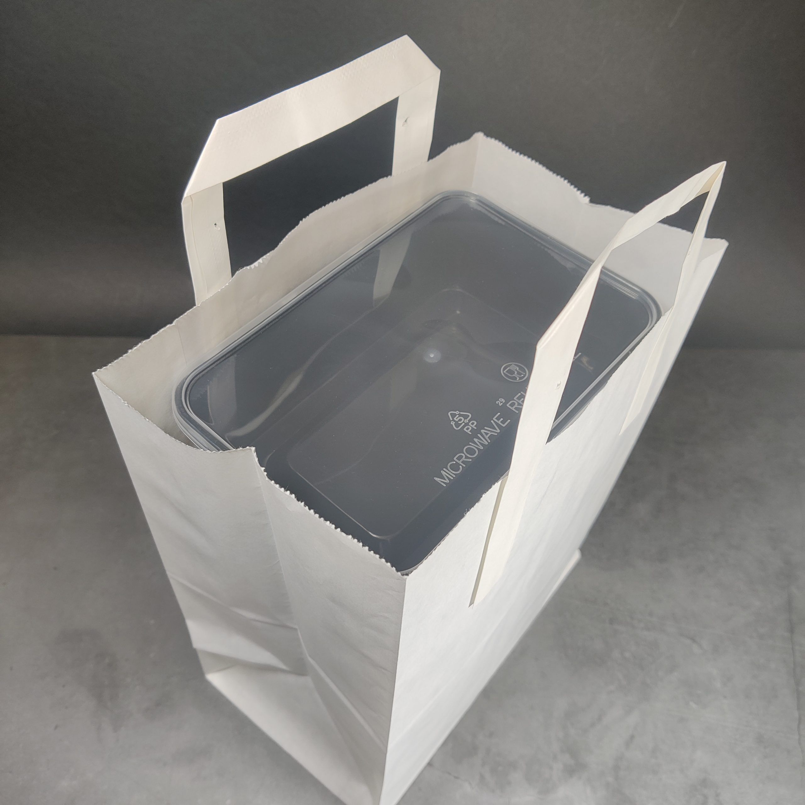 White Kraft Paper Takeaway Carrier Bags (M) (250pcs) @ 7p + vat each - Image 3