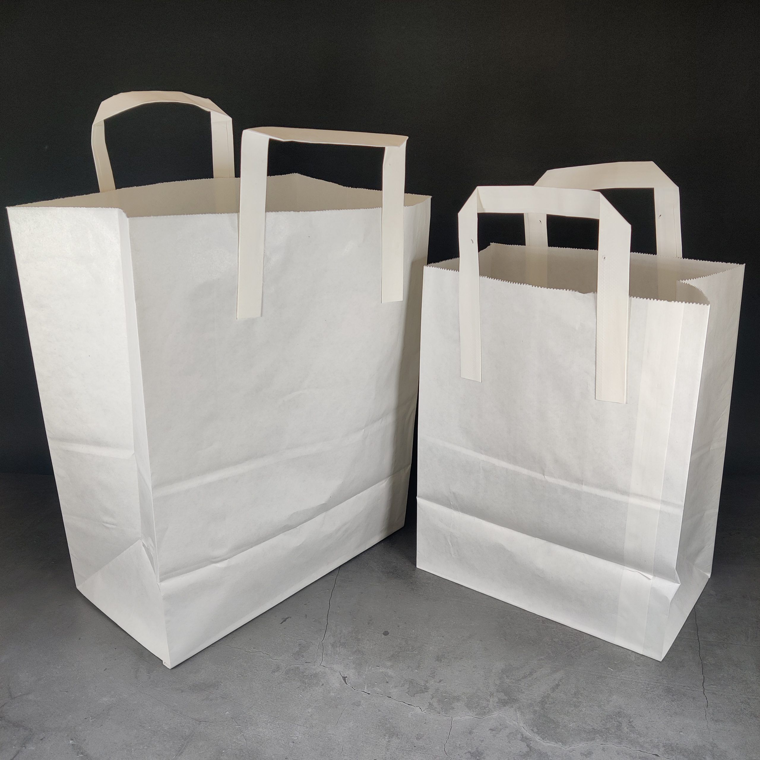 White Kraft Paper Takeaway Carrier Bags (M) (250pcs) @ 7p + vat each - Image 4