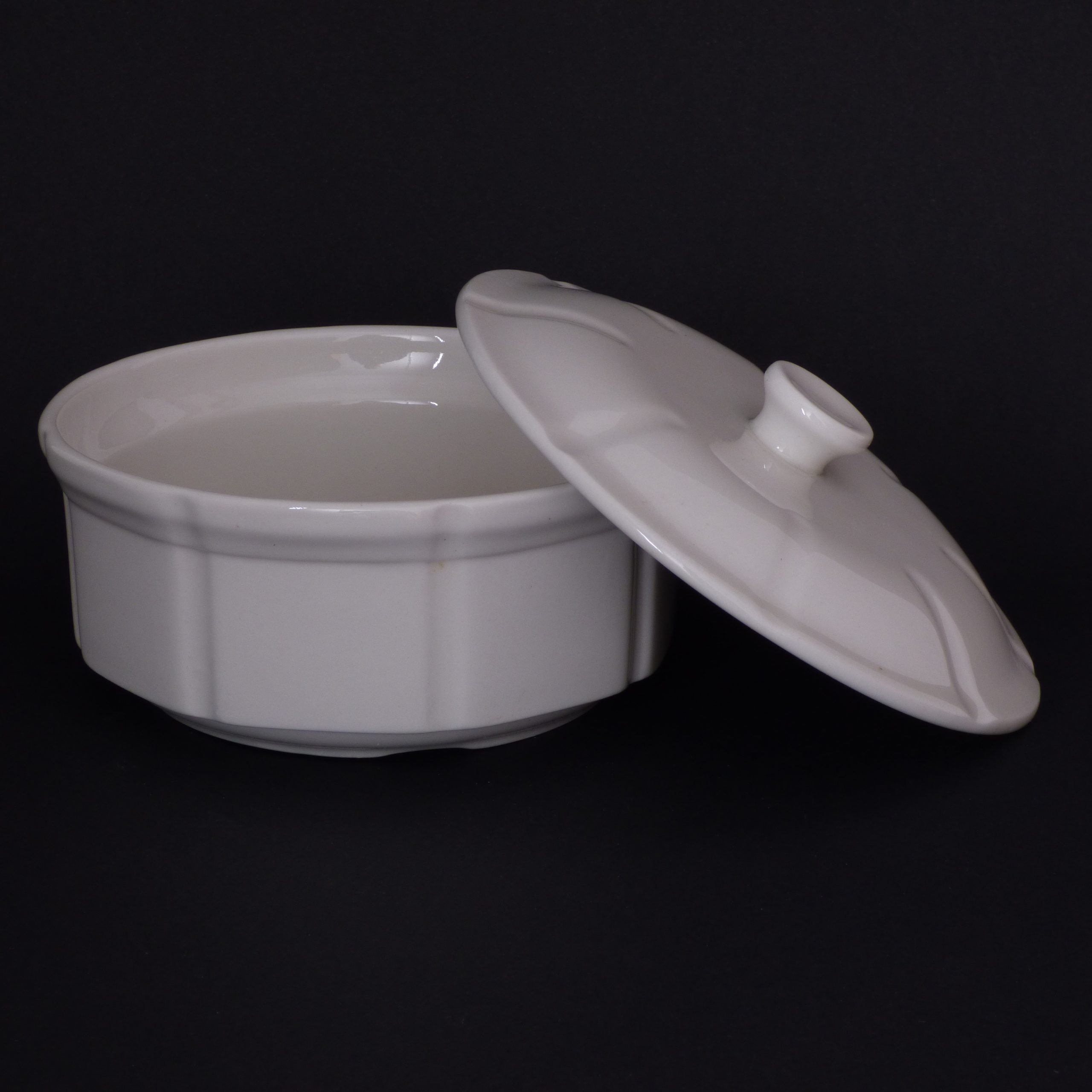 Cameo Bowl w/Lid (15.2cm / 6") (6pcs) @ £4.80 + vat each - Image 2