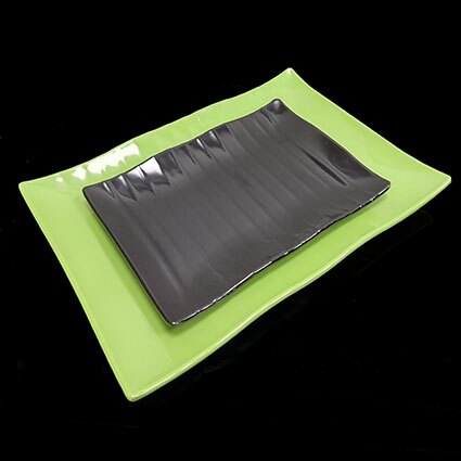 40.6cm /16" Green Plastic Rectangular Ribbed Pattern Plate - Image 2